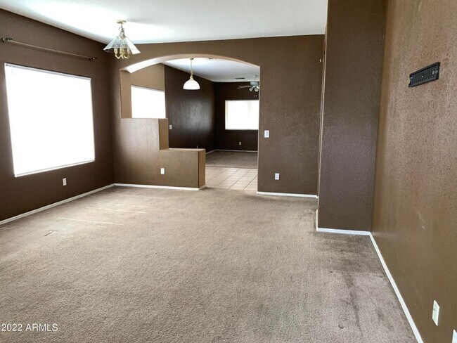810 S 124th Ave in Avondale, AZ - Building Photo - Building Photo