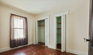 2207 W Genesee Ave in Saginaw, MI - Building Photo - Building Photo