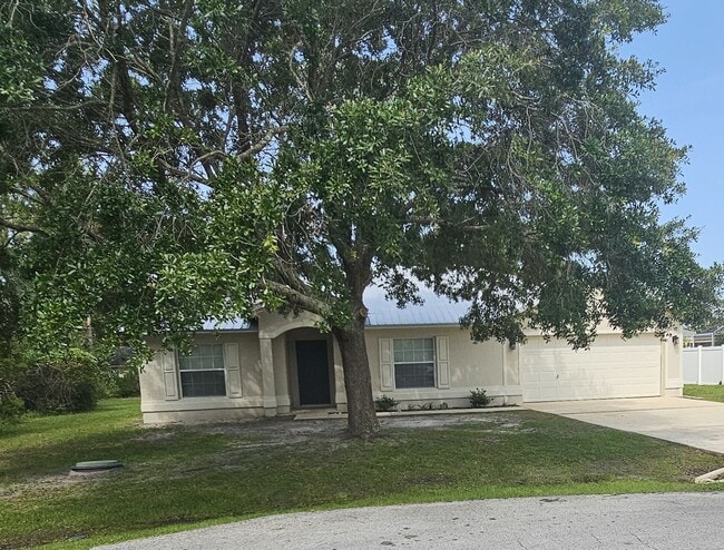 10 Lincoln Pl in Palm Coast, FL - Building Photo - Building Photo