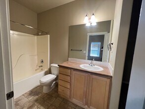 63787 Stanley Way in Bend, OR - Building Photo - Building Photo