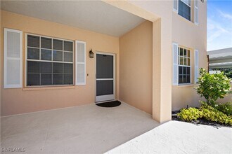 757 Wiggins Lake Dr in Naples, FL - Building Photo - Building Photo