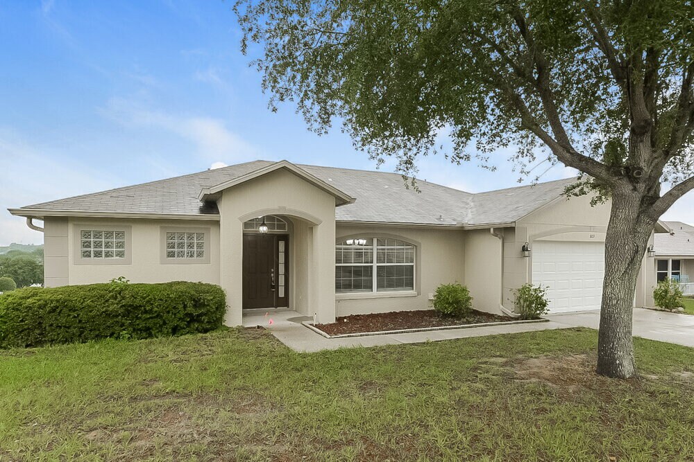 803 Shore Breeze Way in Minneola, FL - Building Photo