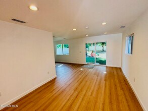 14758 1/2 Lemay St in Los Angeles, CA - Building Photo - Building Photo