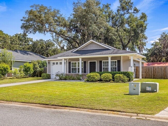288 Bridgewater Ln in Darien, GA - Building Photo - Building Photo