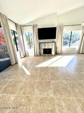 658 La Corona Ct in Oak Park, CA - Building Photo - Building Photo