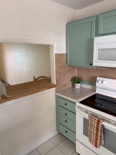 2421 N Oleander Ave in Daytona Beach, FL - Building Photo - Building Photo