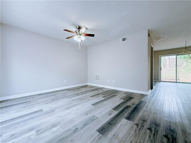 1449 Springleaf Cir SE in Smyrna, GA - Building Photo - Building Photo