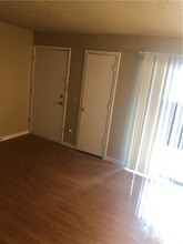 8767 Carroll Cir-Unit -1 in Frisco, TX - Foto de edificio - Building Photo