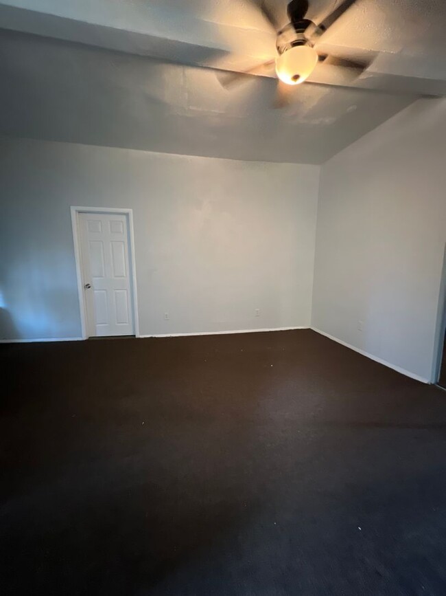 16102 Parkgrove Ave in Cleveland, OH - Building Photo - Building Photo