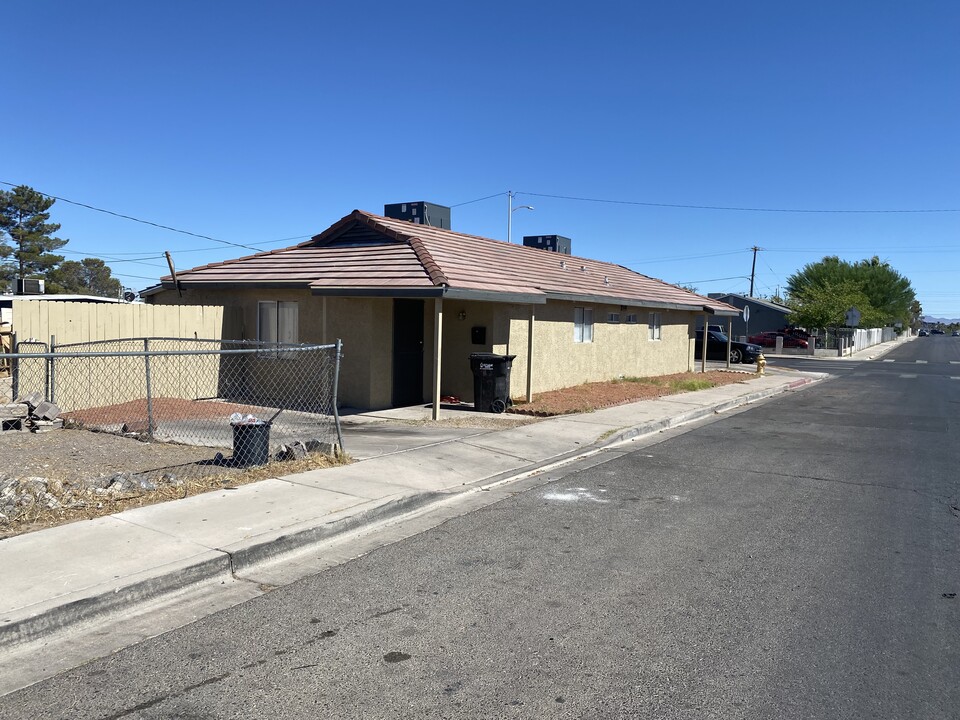 2528 N Bruce St in North Las Vegas, NV - Building Photo