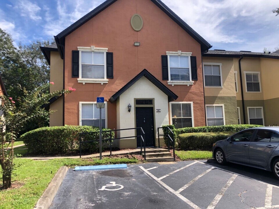 5955 Westgate Dr in Orlando, FL - Building Photo