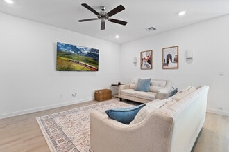 7443 8th St in Lubbock, TX - Building Photo - Building Photo