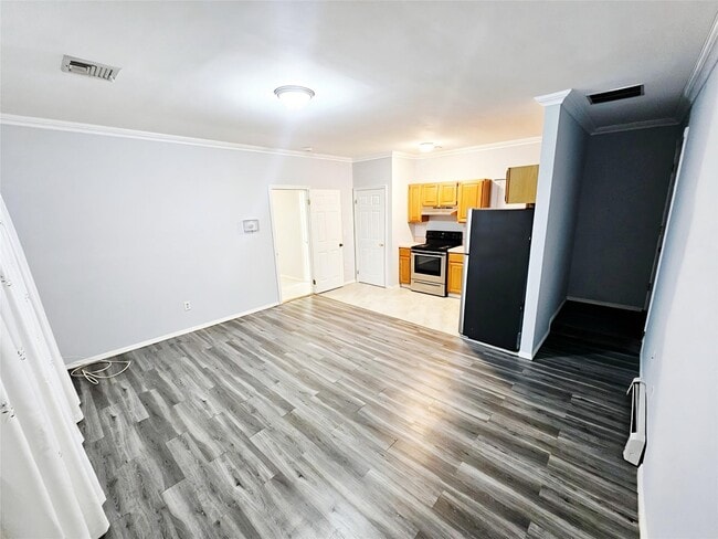 property at 61 Apple Ln