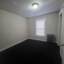 36 Prospect St in Claremont, NH - Building Photo - Building Photo