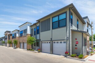 Maple + Denton in Dallas, TX - Building Photo