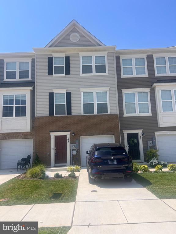 property at 63 Arsberg Dr