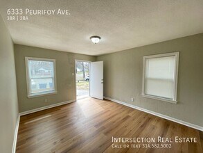 6333 Peurifoy Ave in Berkeley, MO - Building Photo - Building Photo