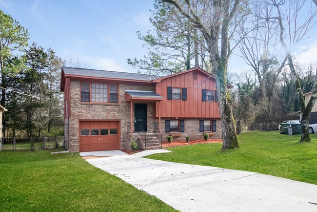property at 3711 Fox Trail Cir NW