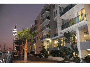 Capri Apartments in Marina Del Rey, CA - Building Photo - Building Photo