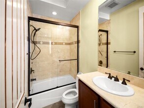 2104 Rindge Ln in Redondo Beach, CA - Building Photo - Building Photo