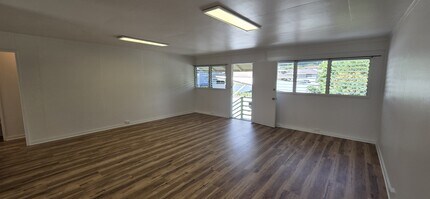 1533 Palolo Ave in Honolulu, HI - Foto de edificio - Building Photo