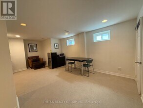 1502 Thetford Ct in Mississauga, ON - Building Photo - Building Photo