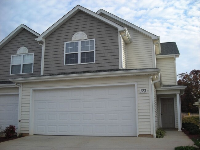 property at 123 Clusters Cir