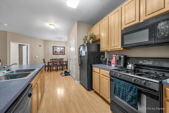 1315 W Lake St in Addison, IL - Building Photo - Building Photo