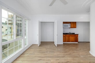 3900 Ingraham Apartment in Los Angeles, CA - Building Photo - Interior Photo