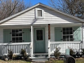 1410 S Washington Ave in Fayetteville, AR - Building Photo - Building Photo