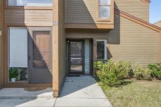 41 Hembury Ln in Palm Coast, FL - Building Photo - Building Photo