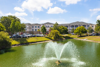 Water's Edge of Bradenton 55+ in Bradenton, FL - Building Photo - Building Photo