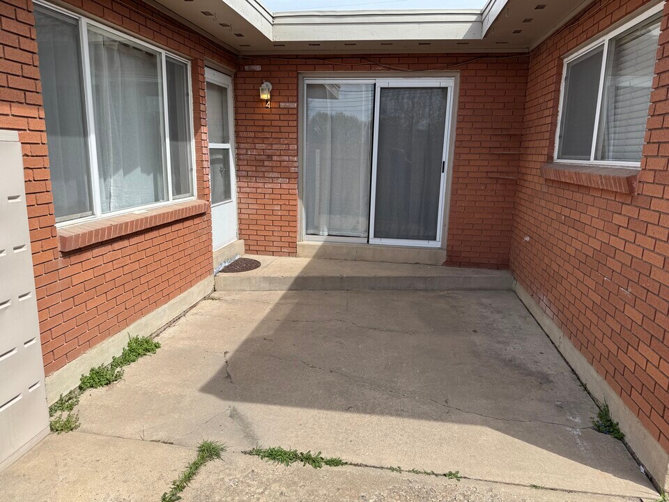 2029 N 250 W, Unit 4 in Sunset, UT - Building Photo