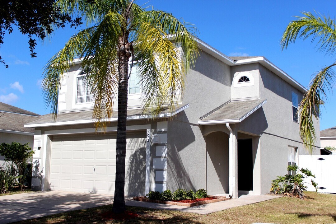1921 Sherbourne St in Winter Garden, FL - Building Photo