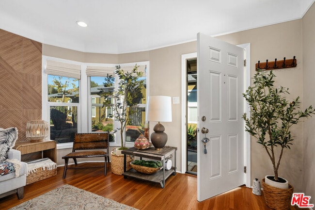 1332 Ocean Park Blvd in Santa Monica, CA - Building Photo - Building Photo