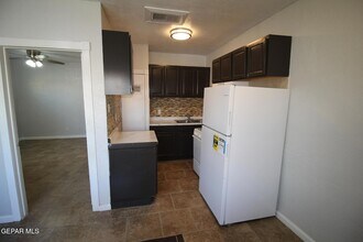 8903 Old County Dr, Unit A in El Paso, TX - Building Photo - Building Photo