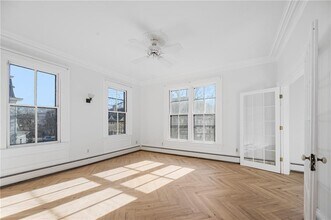 89 Oak St in Providence, RI - Building Photo - Building Photo