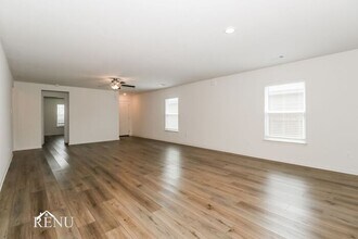 312 Sunnymeade Ln in Jarrell, TX - Building Photo - Building Photo