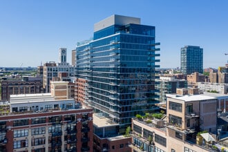 AMLI West Loop in Chicago, IL - Foto de edificio - Building Photo