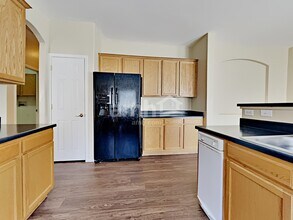 6653 S Stratosphere Ln in Tucson, AZ - Building Photo - Building Photo