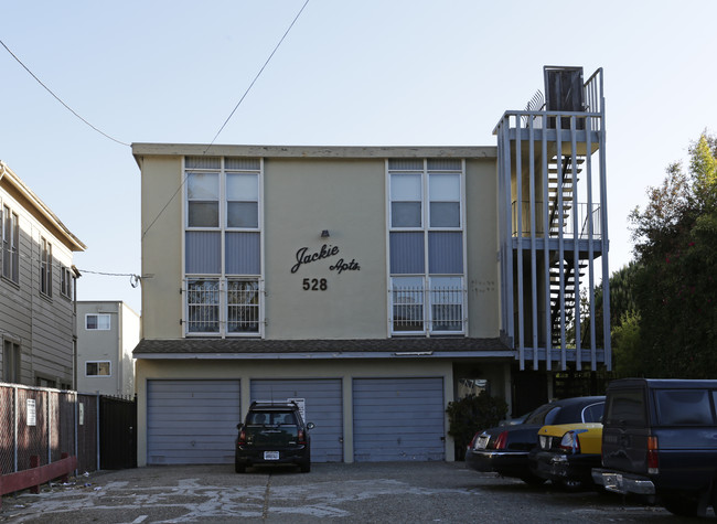 Jackie Apartments in Oakland, CA - Building Photo - Building Photo