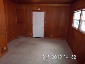 914 Lakeview Ave in South Lake Tahoe, CA - Building Photo