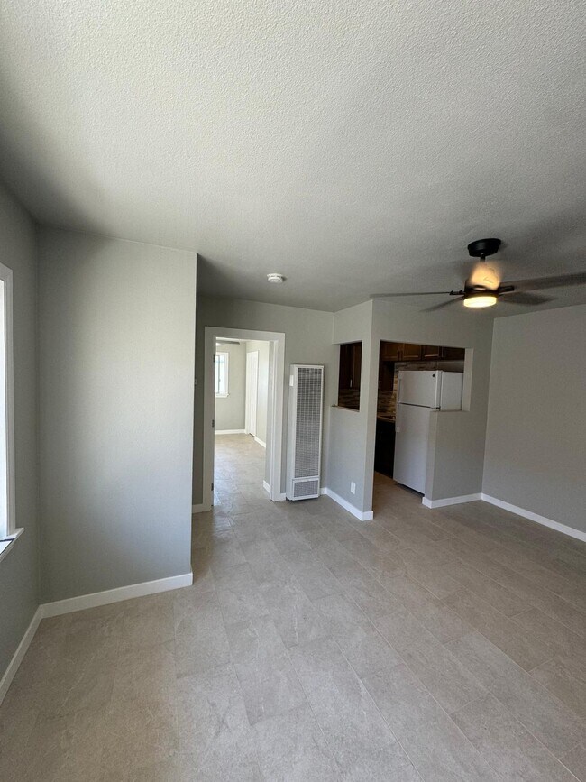 1209 S Nevada St, Unit 4 in Oceanside, CA - Building Photo - Building Photo