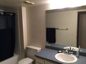 13992 E Stanford Cir in Aurora, CO - Building Photo - Building Photo