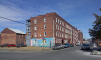 127-129 Clemente St in Holyoke, MA - Building Photo - Building Photo