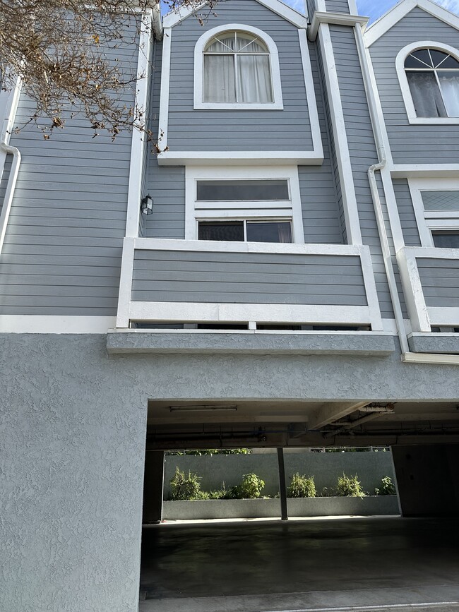 1174 Cherry St, Unit 107 in Glendale, CA - Building Photo - Building Photo