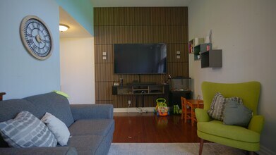 7430 Copenhagen Rd in Mississauga, ON - Building Photo - Building Photo