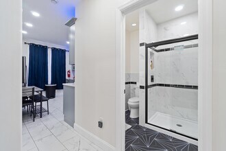 92 Stuyvesant Ave in Jersey City, NJ - Building Photo - Building Photo