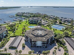 1821 Mooringline Dr in Vero Beach, FL - Building Photo - Building Photo