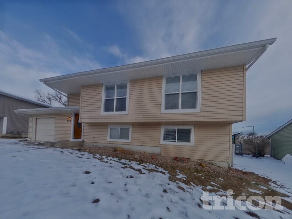 2512 W 99th Pl in Federal Heights, CO - Building Photo